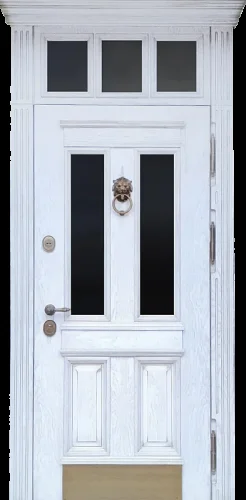 Высокая белая входная дверь с кнокером №68