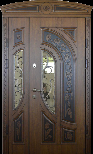 Входная дверь в коттедж со стеклом №17